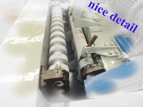 Torno de descascamento de folheado de 2600 mm com controle CNC automático para folheado de núcleo