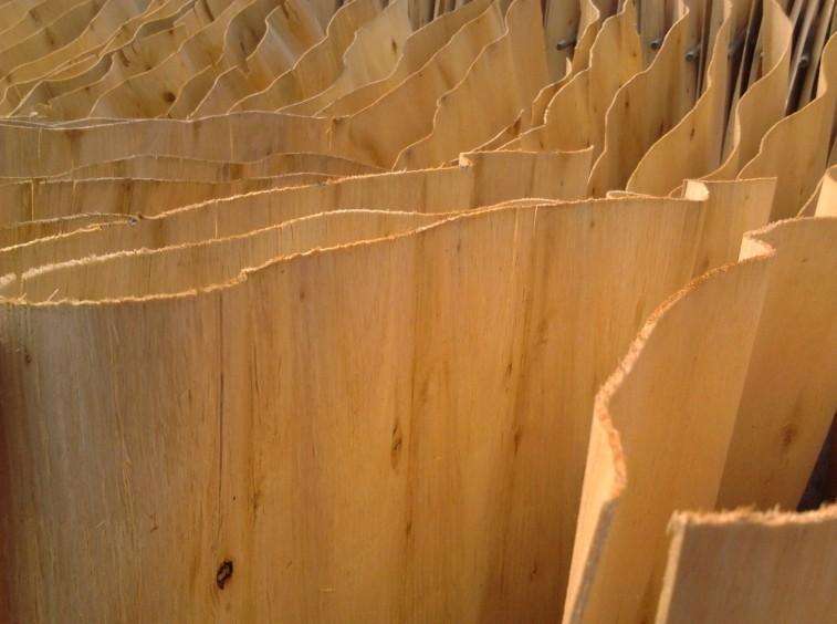 folheado de madeira.jpg