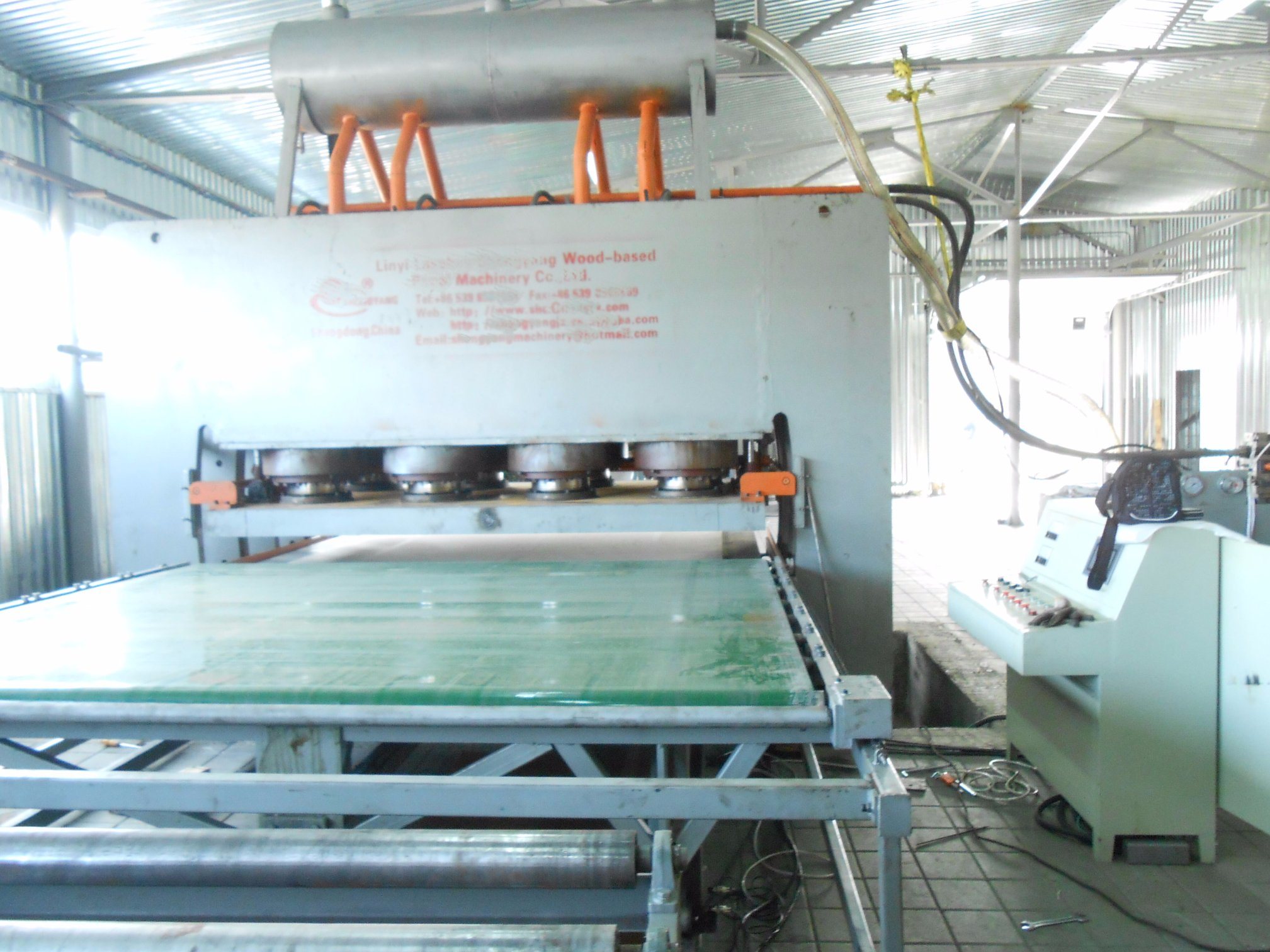 Venda imperdível 1200 T 4*8 máquina de prensagem a quente de melamina de ciclo curto 