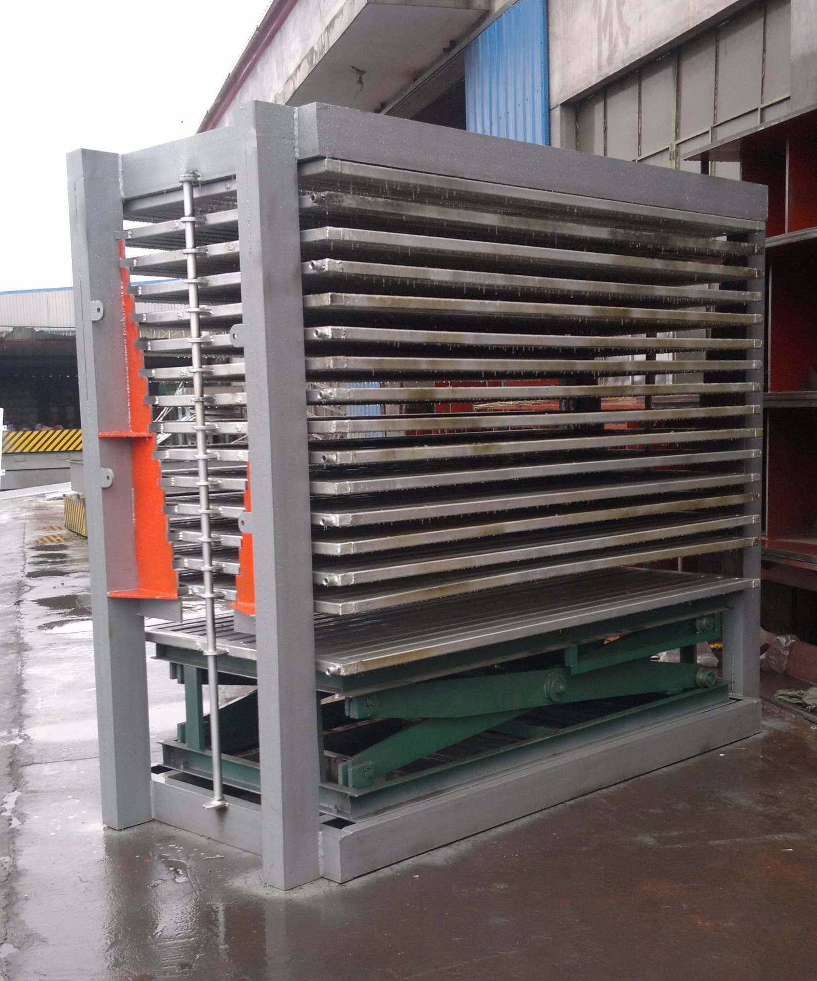 Máquina Secadora de Folheados para Núcleo de Madeira Compensada