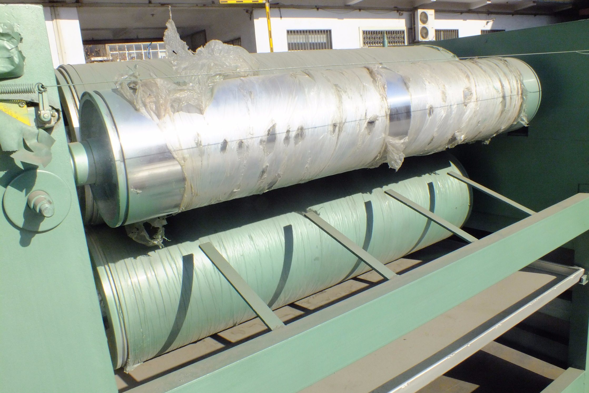 A máquina de espalhamento de cola de 4 pés de venda quente para a linha de produção de madeira compensada