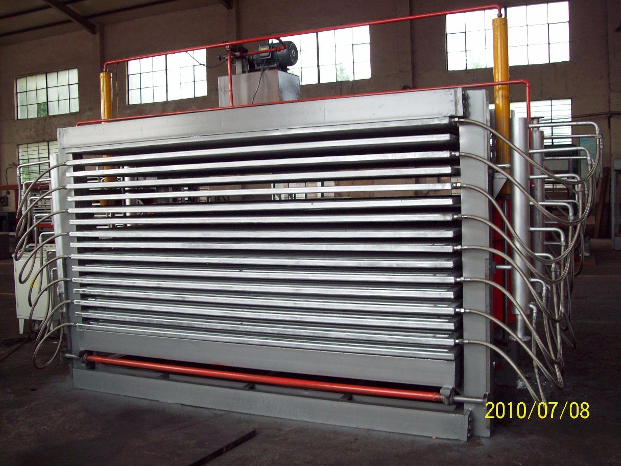 Máquina Secadora de Folheados para Núcleo de Madeira Compensada