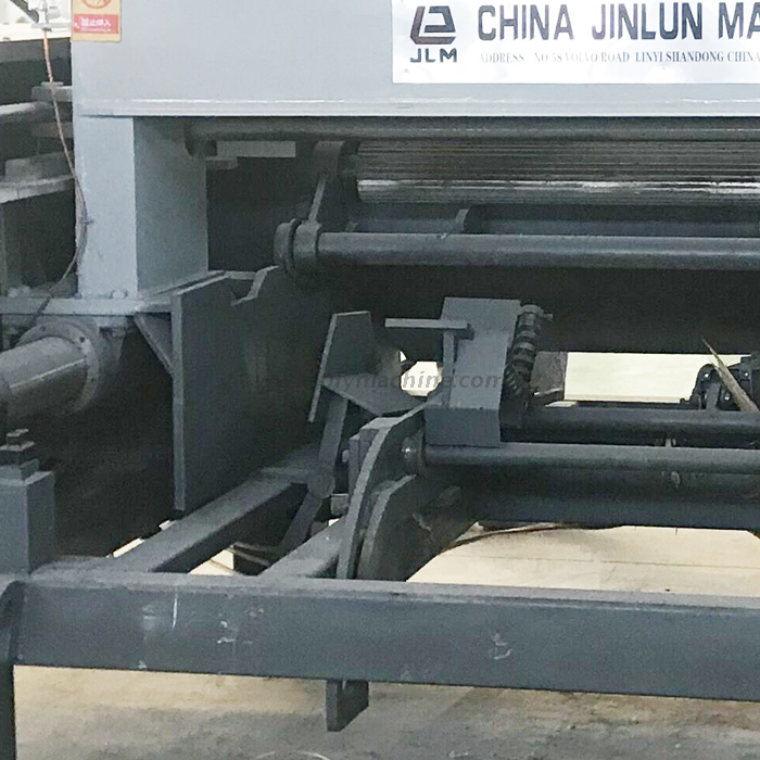 Descascador de toras de 4 pés para produção de compensado