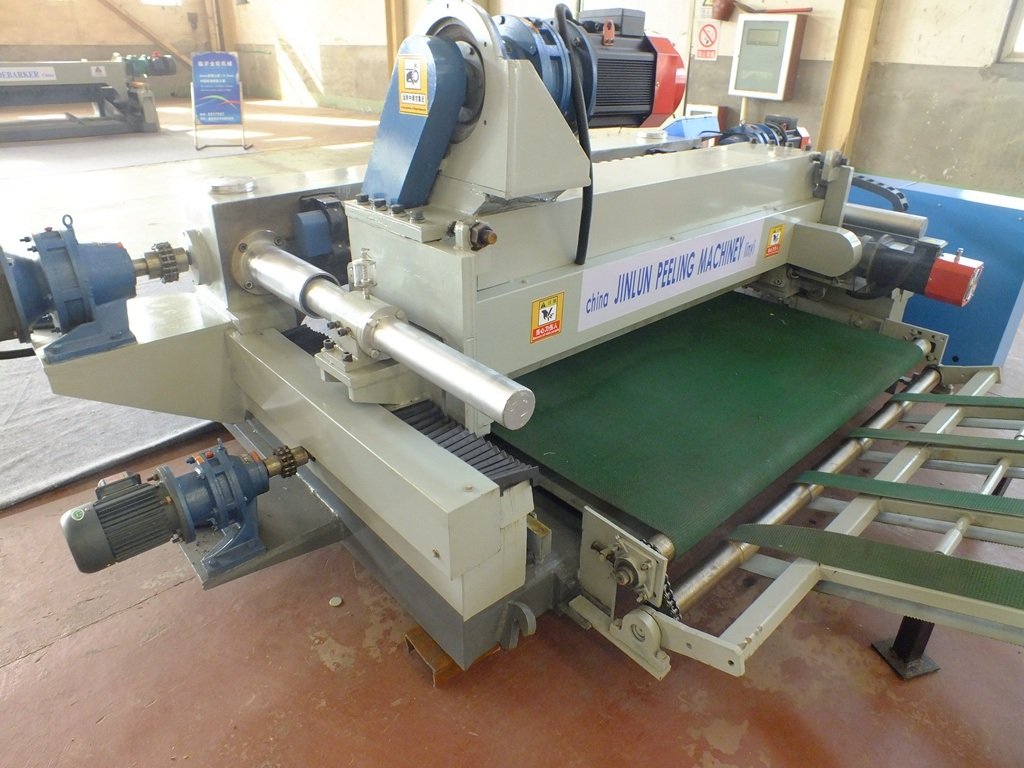 Torno descascador de folheado de toras de controle CNC de 4 pés para madeira compensada
