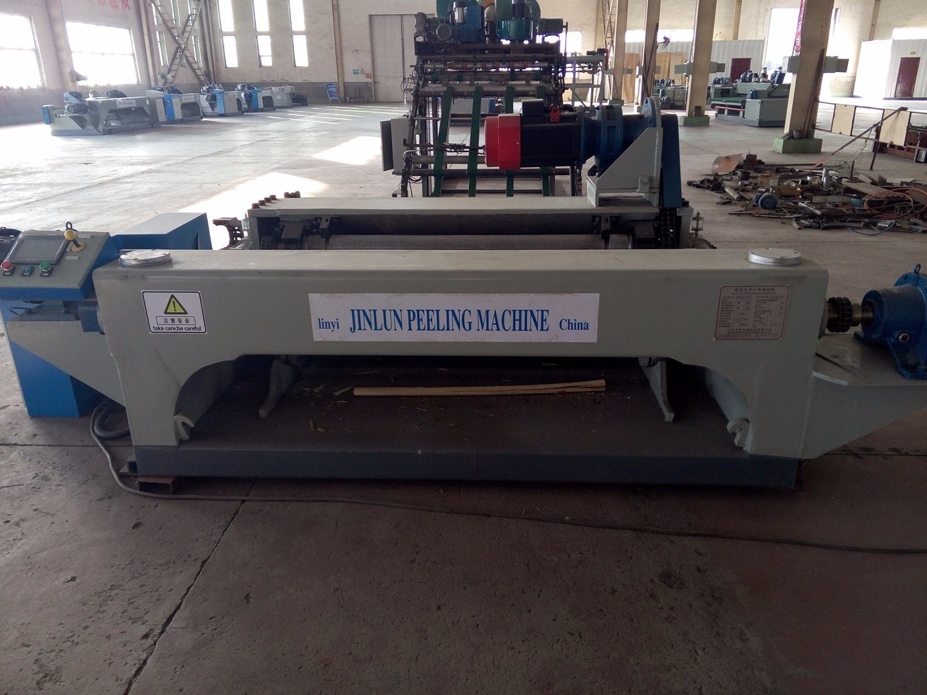 Máquina descascadora de lâminas de madeira sem fuso para linha de produção de compensado