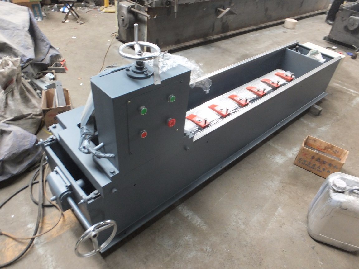 Máquina de moagem de lâmina de crepagem