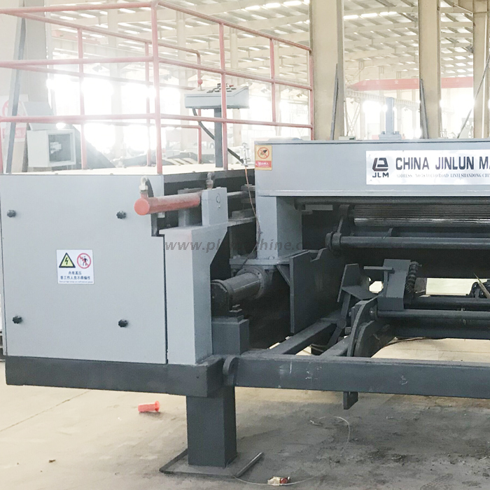 Descascador de toras de 4 pés para produção de compensado