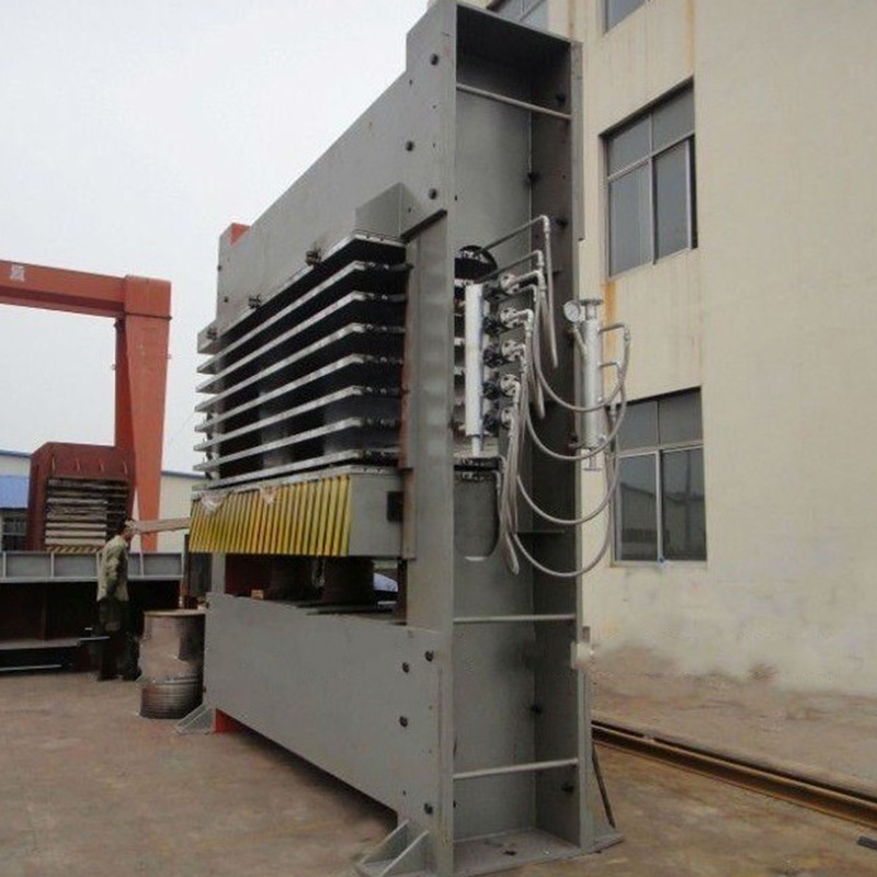 Máquina de prensagem a quente de melamina de ciclo curto para colagem de verniz facial