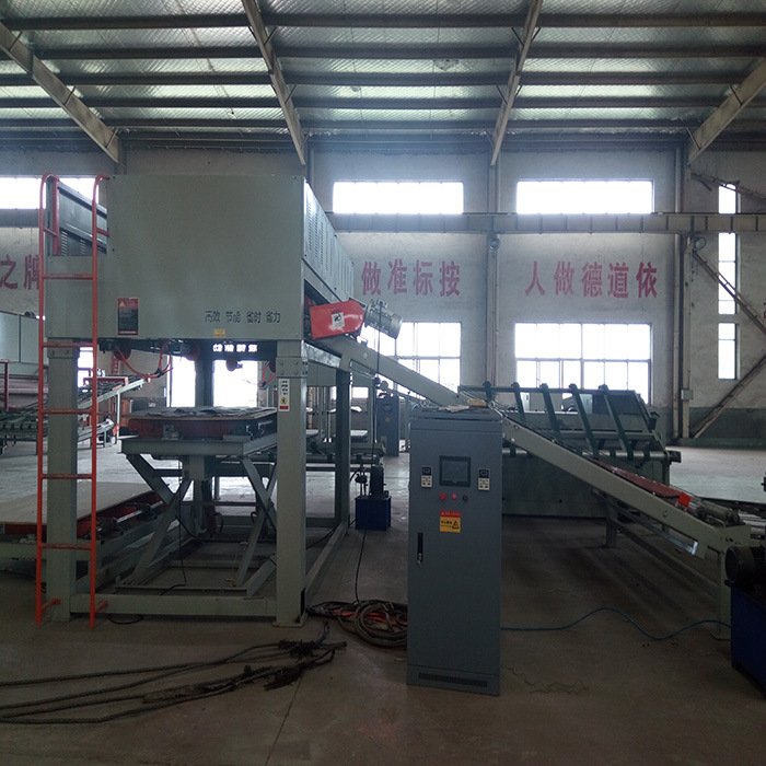 Empilhador Automático de Madeira Compensada