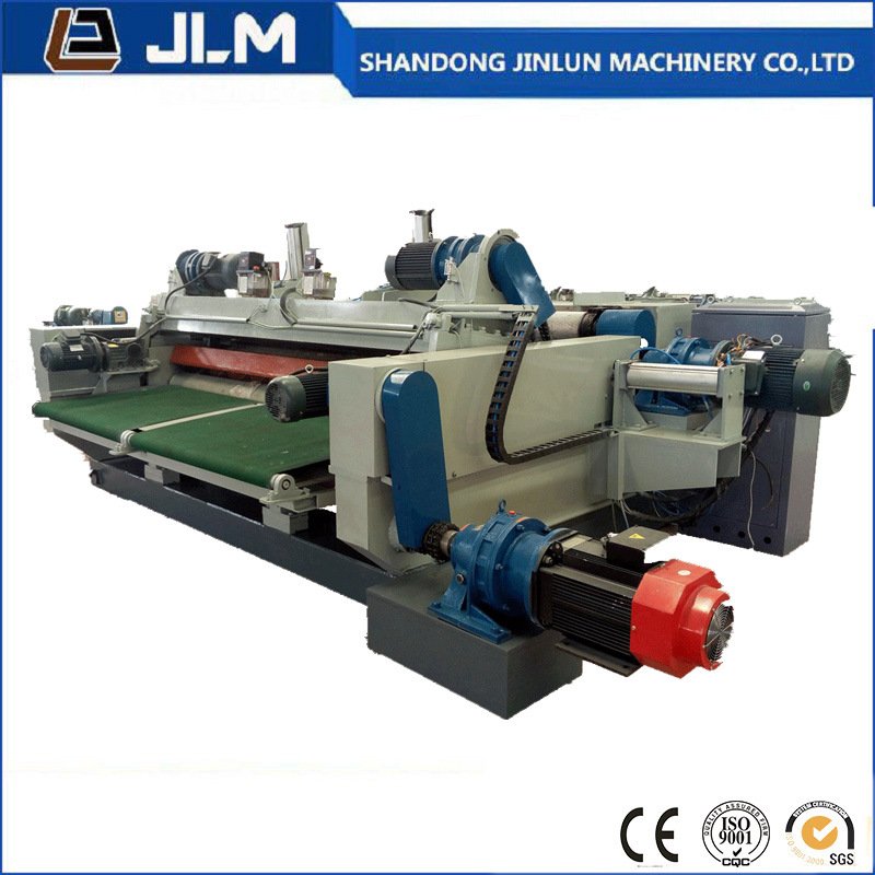 Máquina de descascar e cortar folheados de toras