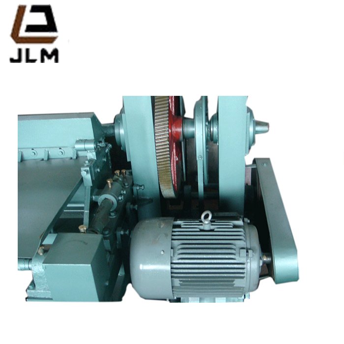 M&aacute;quina de peeling de folheado de eixo de 8 p&eacute;s