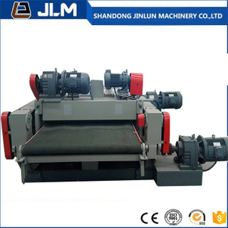 Máquina de descascar toras e folheados