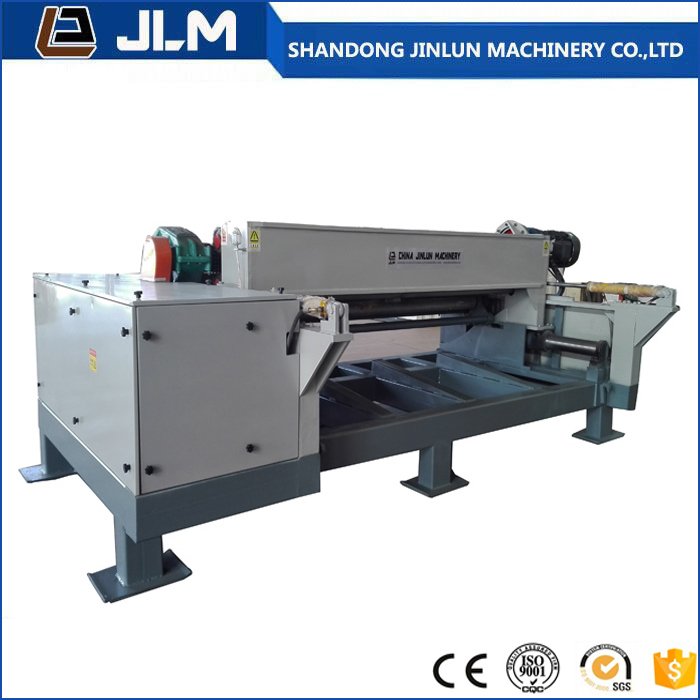 Máquina automática para tornear madeira