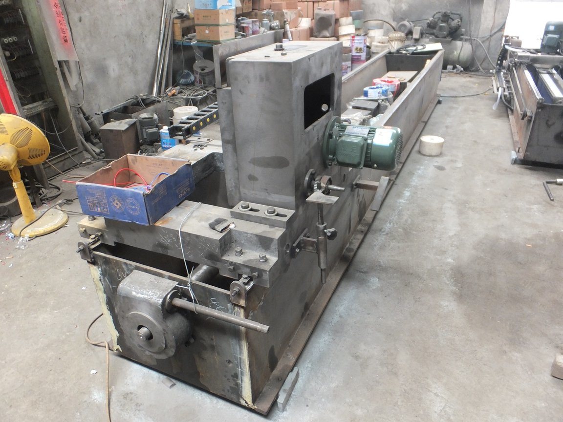 Retificadora de facas e afiador de lâminas para o triturador de madeira